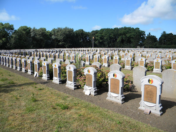 Militair kerkhof van De Panne